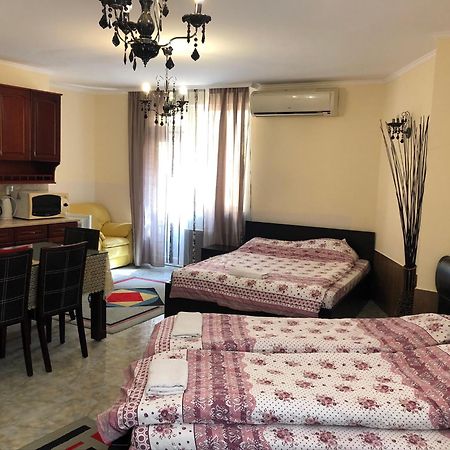 Apartament Marinela 1 Pomorie Esterno foto